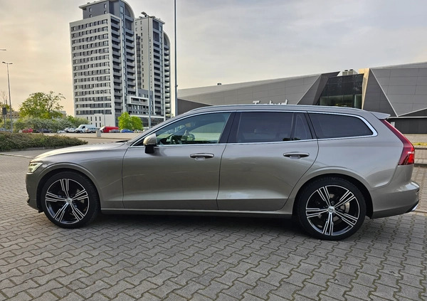 Volvo V60 cena 98500 przebieg: 164354, rok produkcji 2019 z Bydgoszcz małe 781